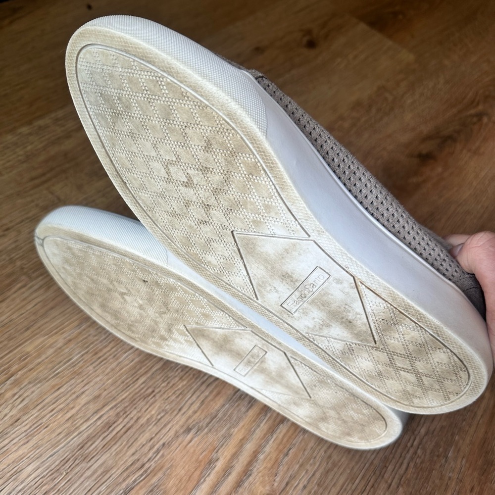 Franco Sarto grey suede slip on shoes, size 7 - Picture 6 of 8